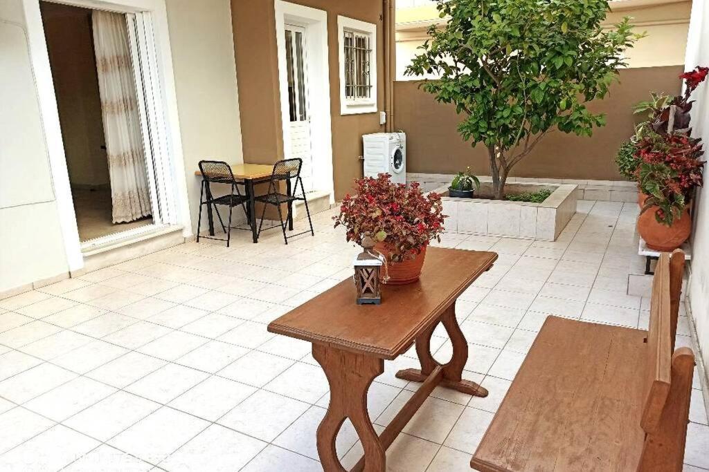 Jilda S Apartment With Private Garden! Nafplion Exteriör bild